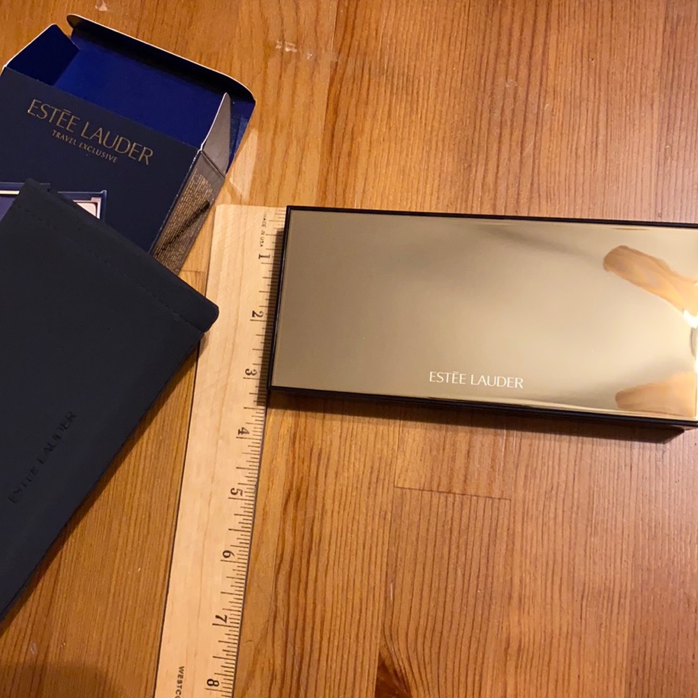 Estee lauder unused makeup set. Mirror case